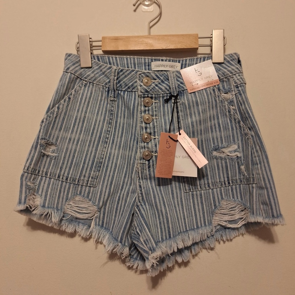 Happily Grey Women's Distressed High Wait Blue Striped Jean Shorts Size 3.26 NWT